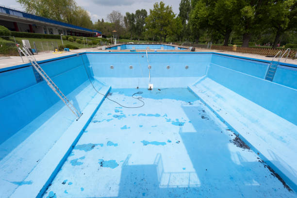 Best 24/7 water damage repair  in Bedford, IN